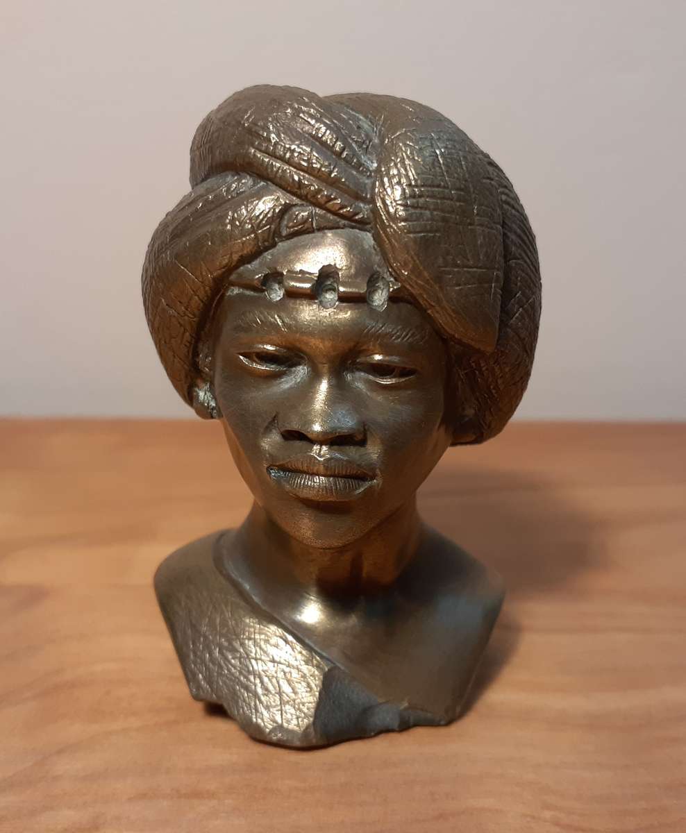 Investment Art - Casper Darare (1952 - 2001) Bronze Overlay Sculpture - Xhosa Female, No.4