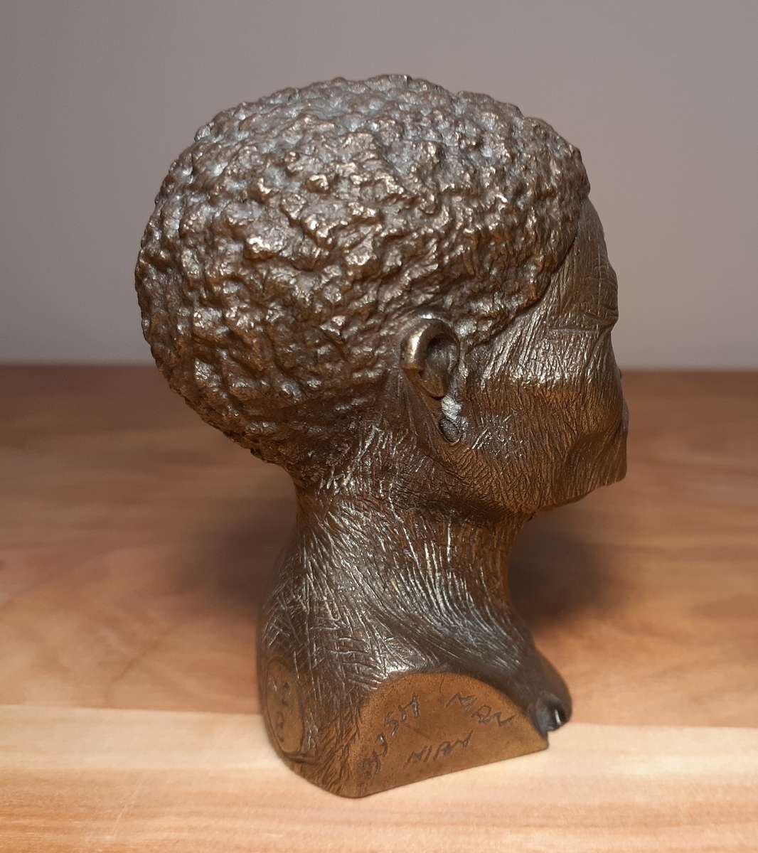 Investment Art - Casper Darare (1952 - 2001) Bronze Overlay Sculpture - Bushman Man, No.8
