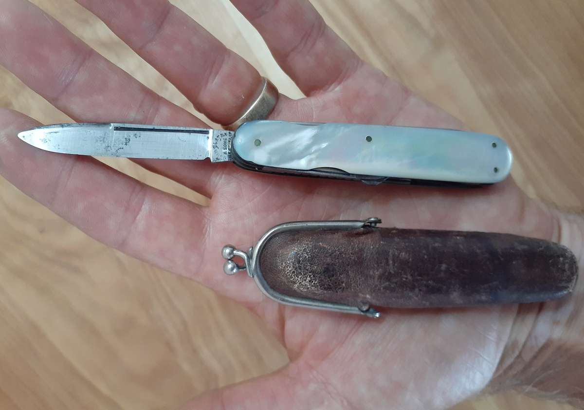 Antique Gentleman's Pipe Knife c.1850's in Original Leather Pouch