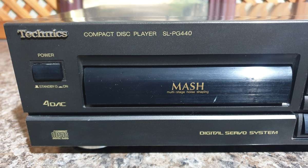 Technics SL-PG440 CD Player