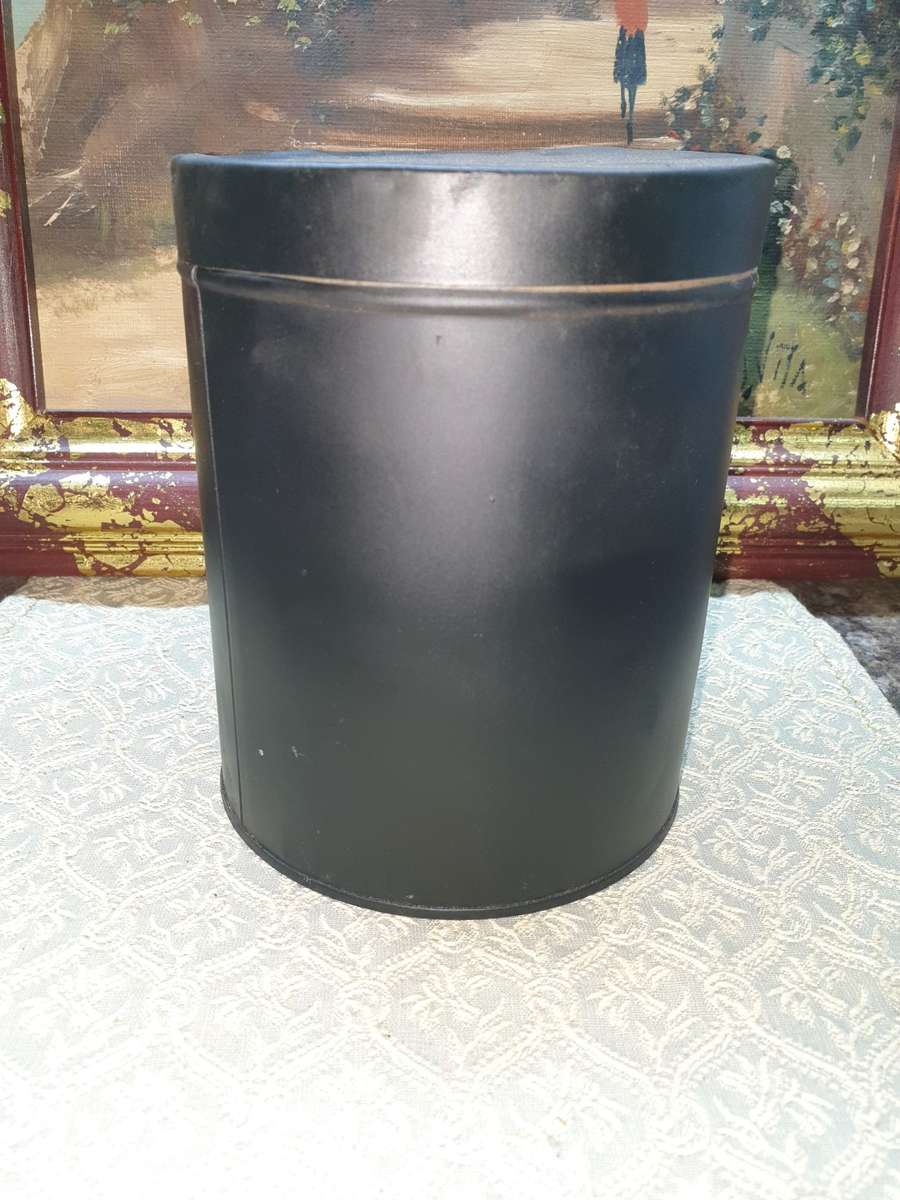 Stunning example of vintage  1940's coil camping stove.