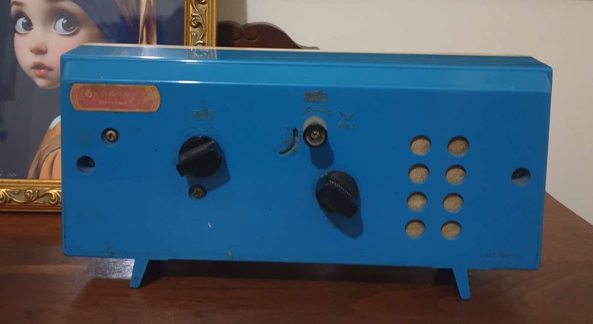 GINZA / RHYTHM Blue and White Musical Mid Century Alarm Clock / Desk Clock Playing Swan Lake, Japan