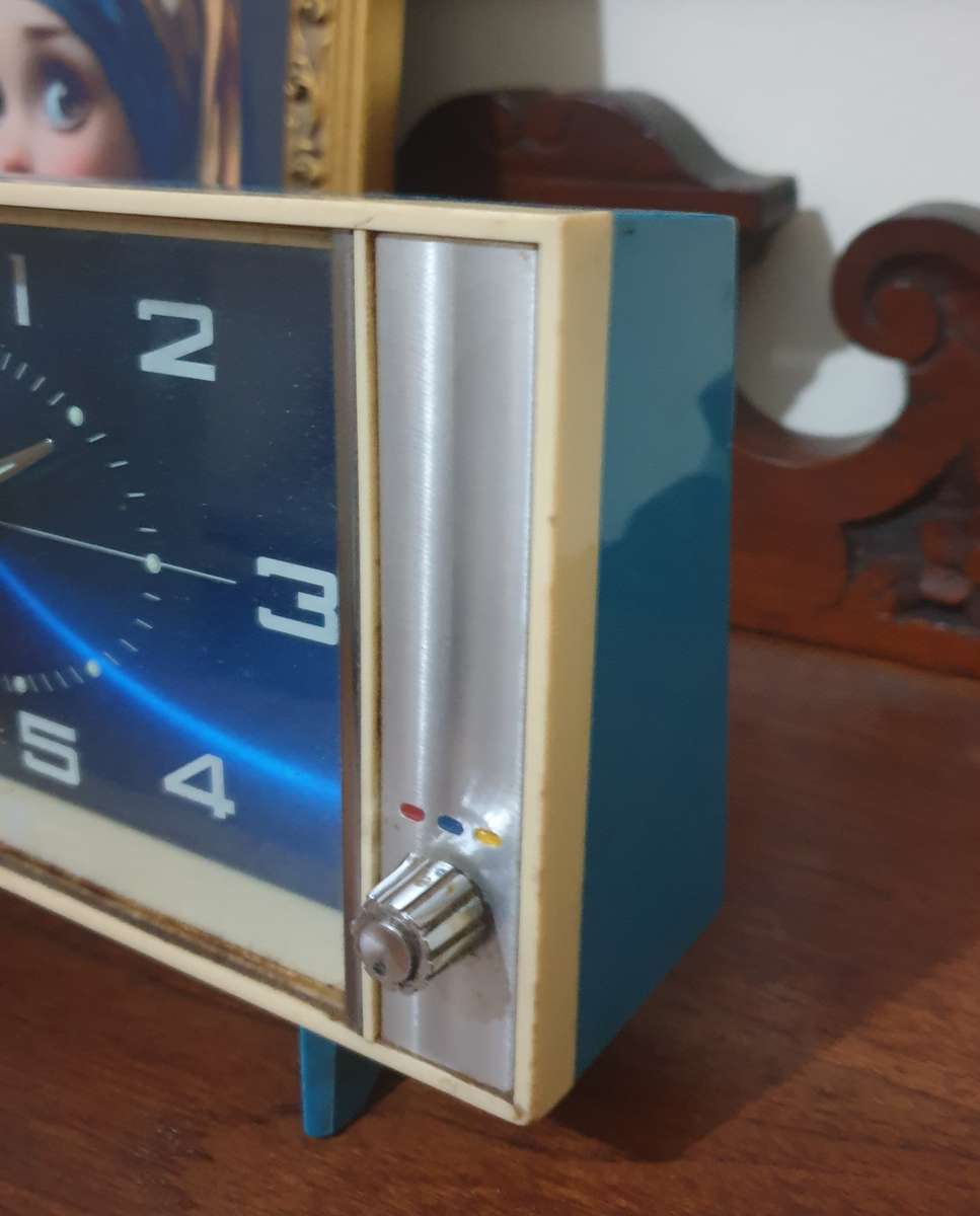GINZA / RHYTHM Blue and White Musical Mid Century Alarm Clock / Desk Clock Playing Swan Lake, Japan