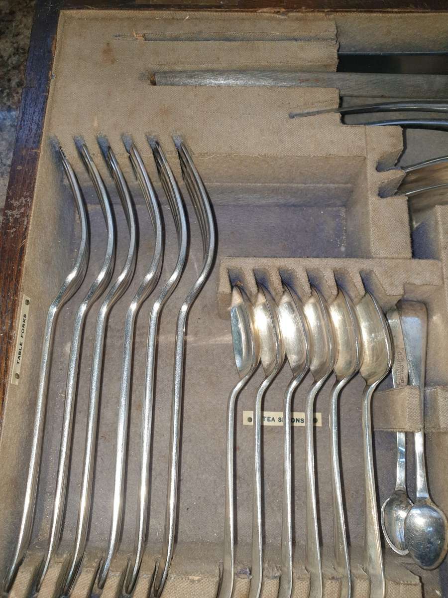 Walker & Hall Canteen Of Cutlery FROM 1930'S