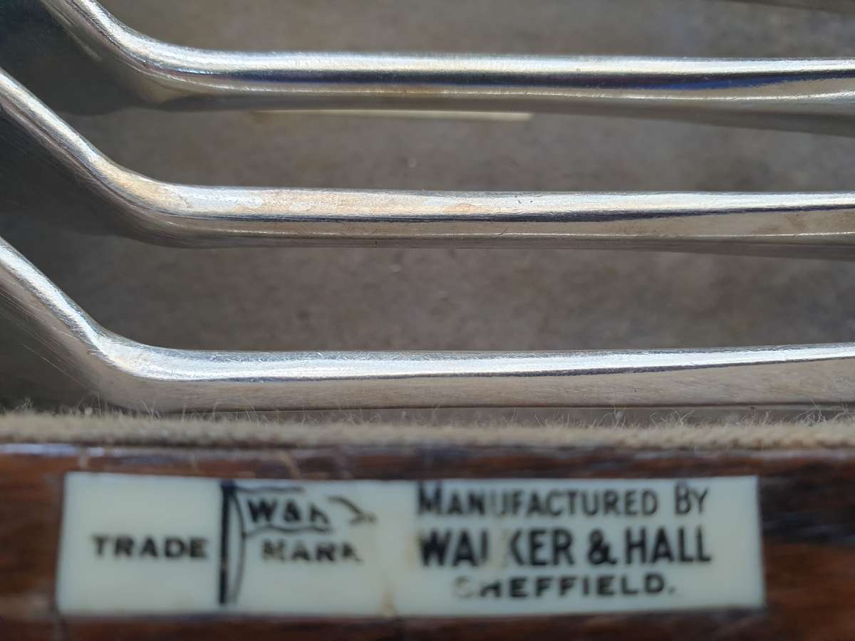Walker & Hall Canteen Of Cutlery FROM 1930'S
