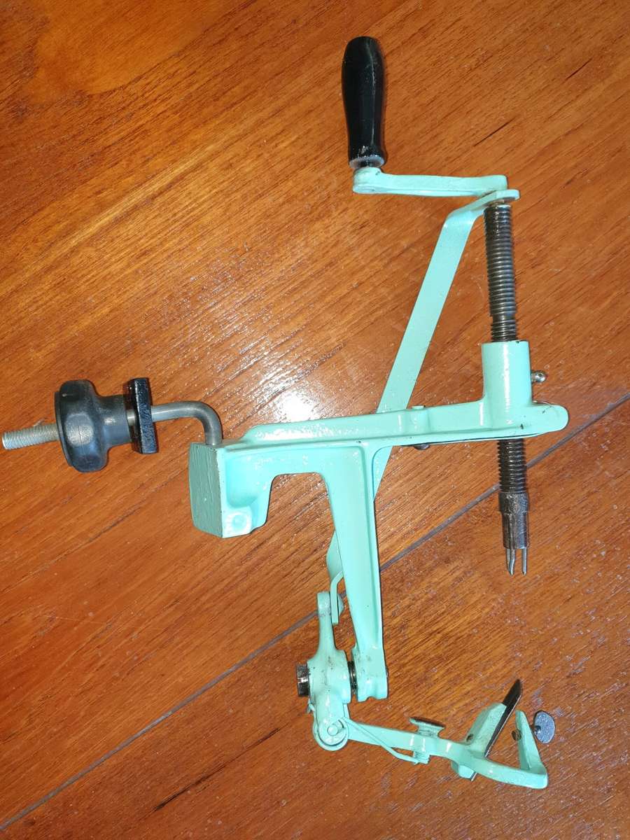 Vintage Drucker Apple peeler late 1800's