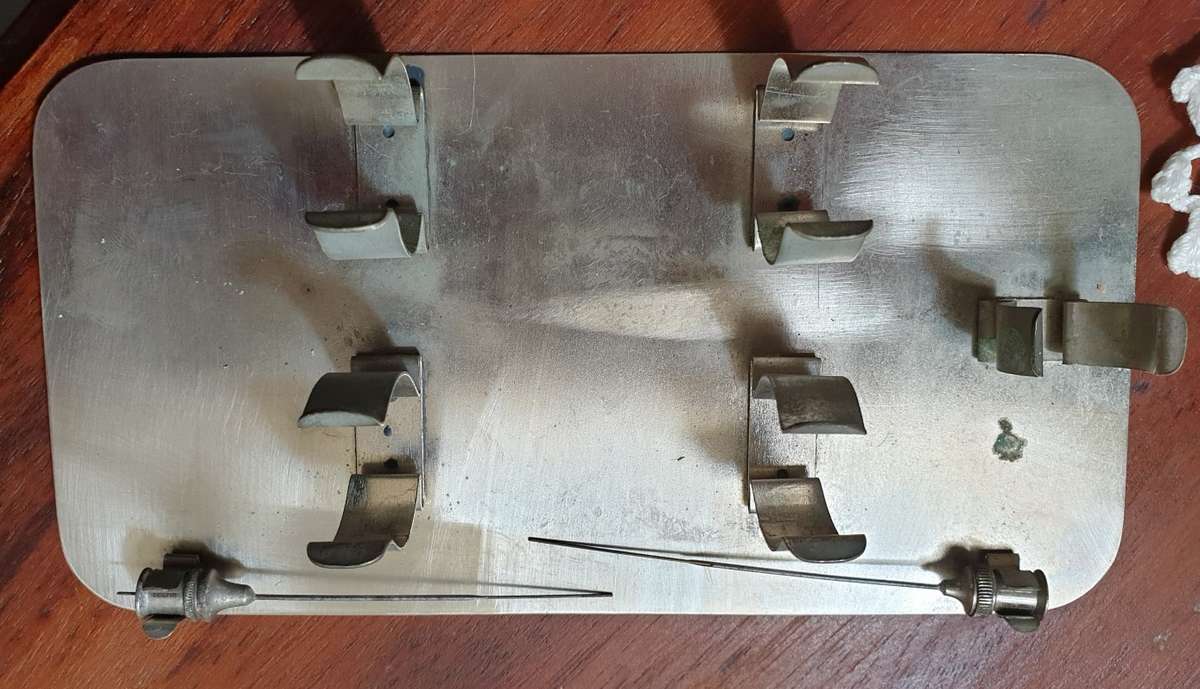 Atique complete grass Syringe kit. I have not seen one like this