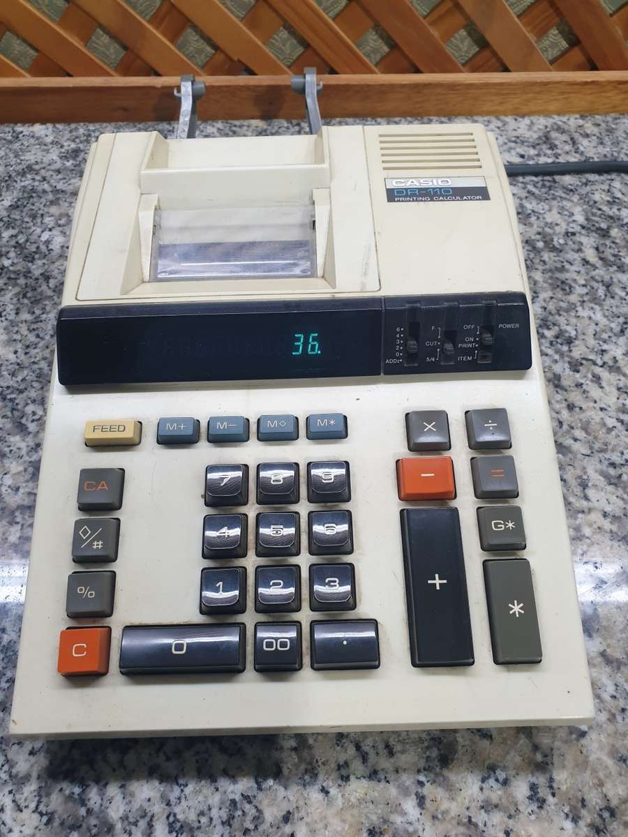 WOW ! Check out this amazing Casio printing calculator.