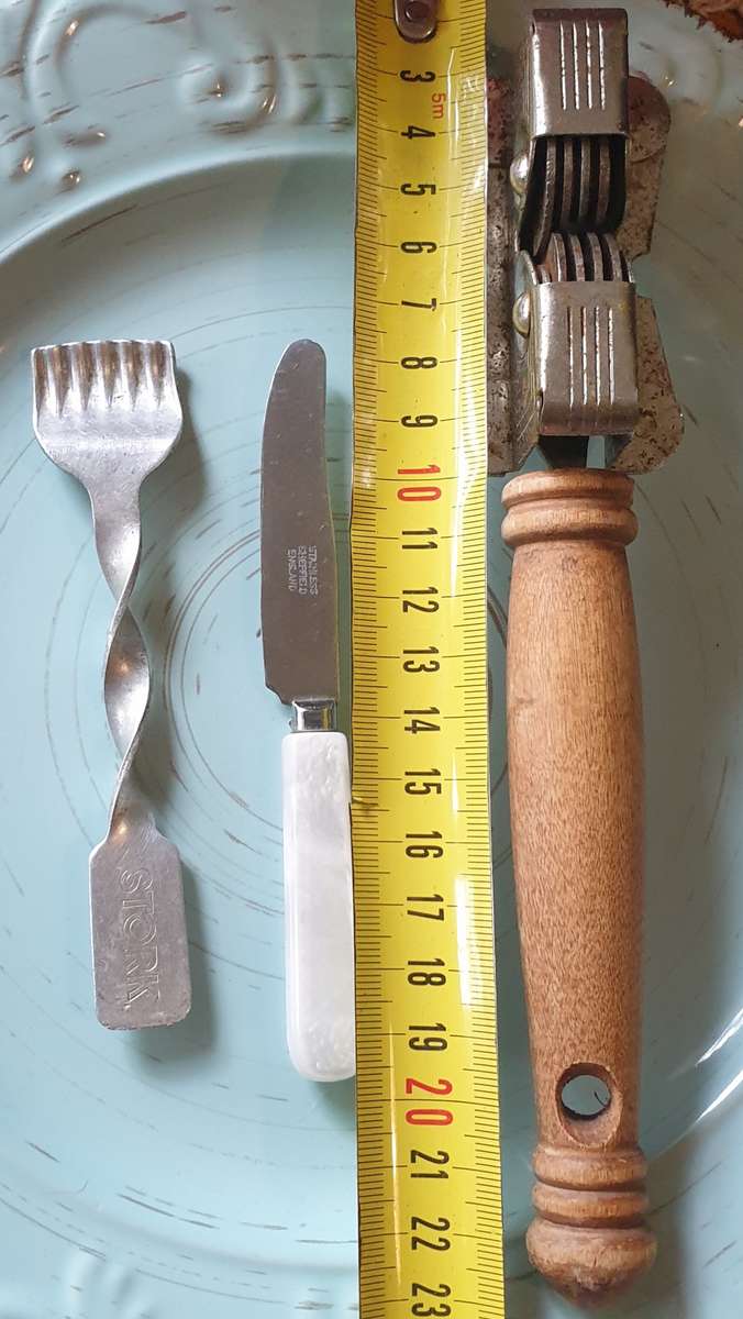 KITCHEN UTENSILS MADE IN ENGLAND