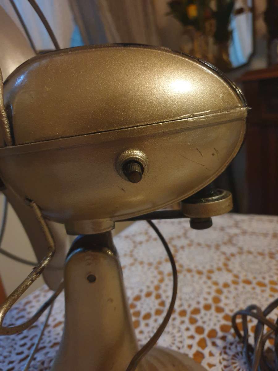 VINTAGE WESTINGHOUSE ART DECO   ELECTRIC FAN 1950's!