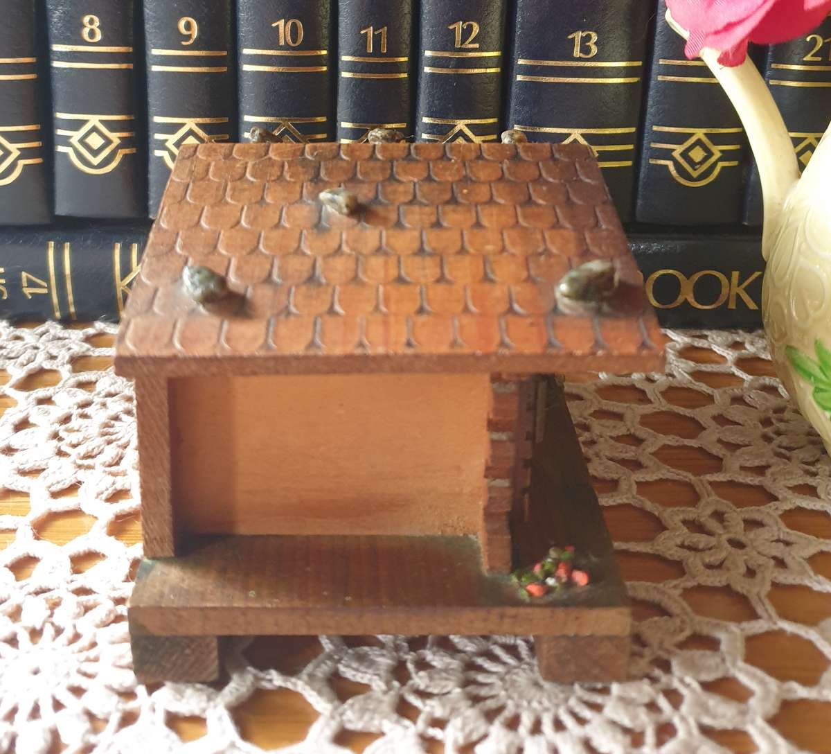 Vintage CUENDET Motion Wind Up Chalet Music Box