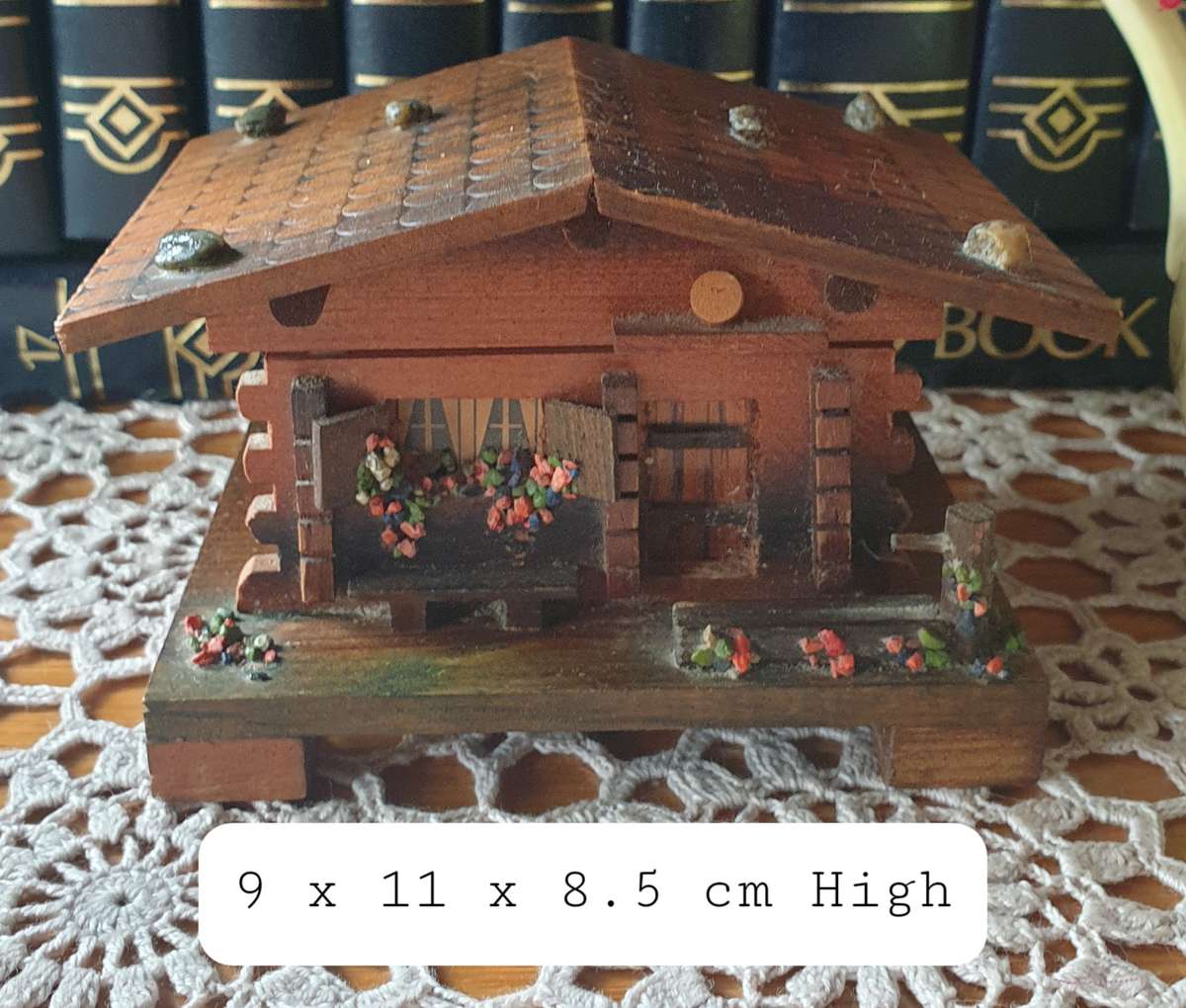 Vintage CUENDET Motion Wind Up Chalet Music Box