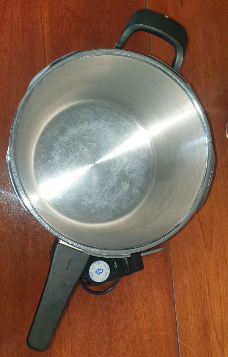 AMC COOKWARE - 8 Litre Speedcooker