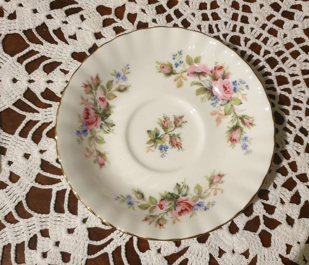 Moss Rose Beautiful Royal Albert Saucer