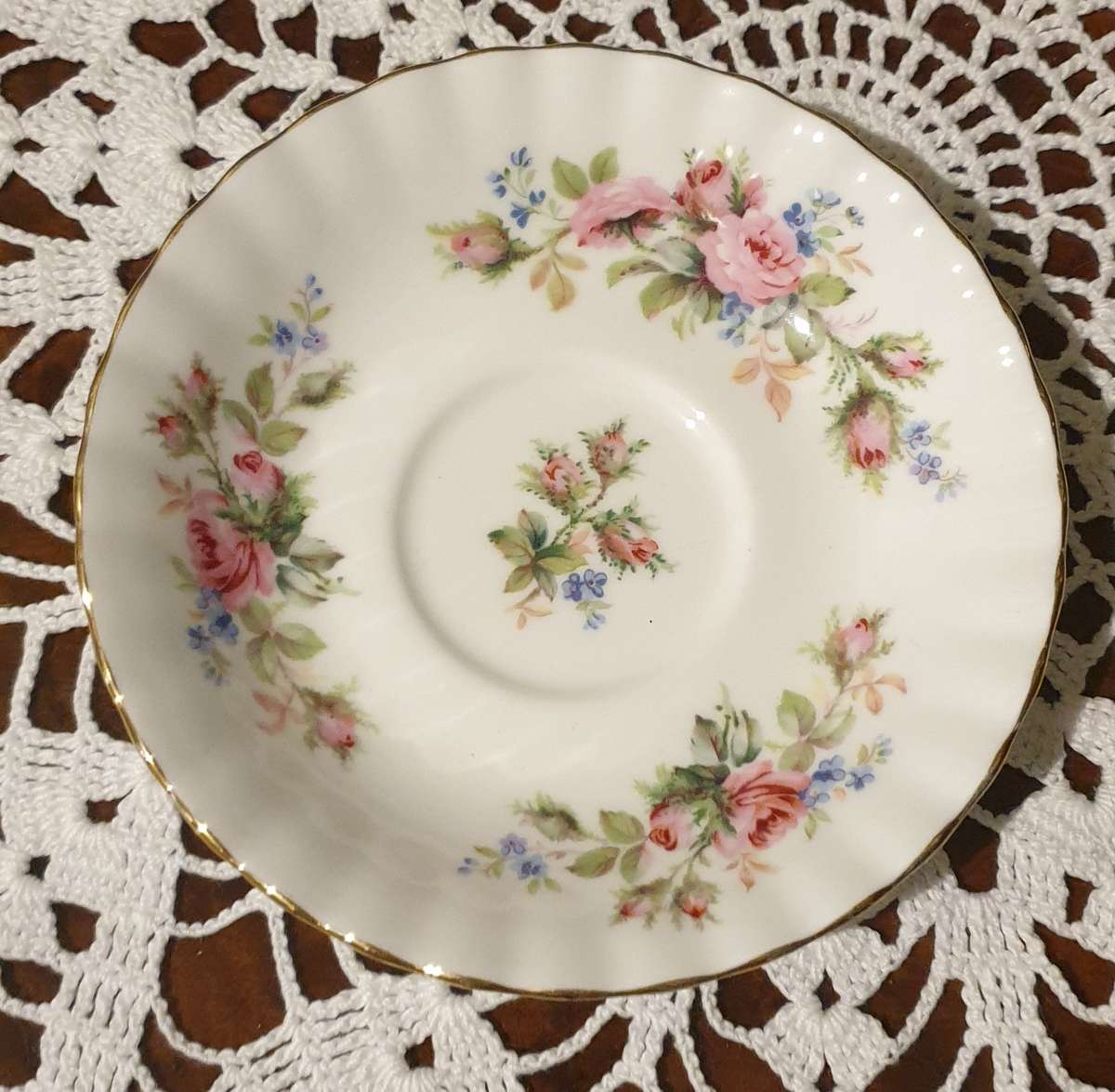Moss Rose Beautiful Royal Albert Saucer