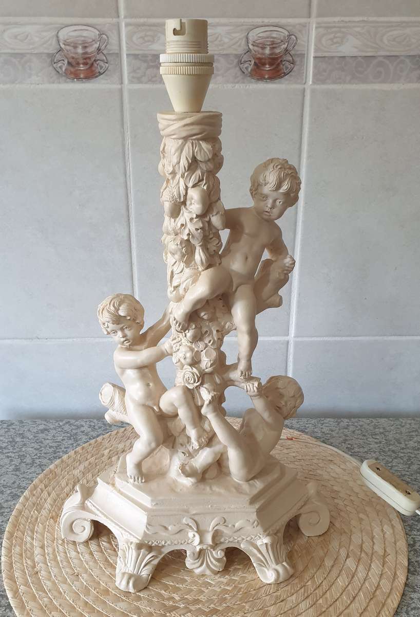 Vintage 3 Cherub Angel Shabby Cottage Lamp