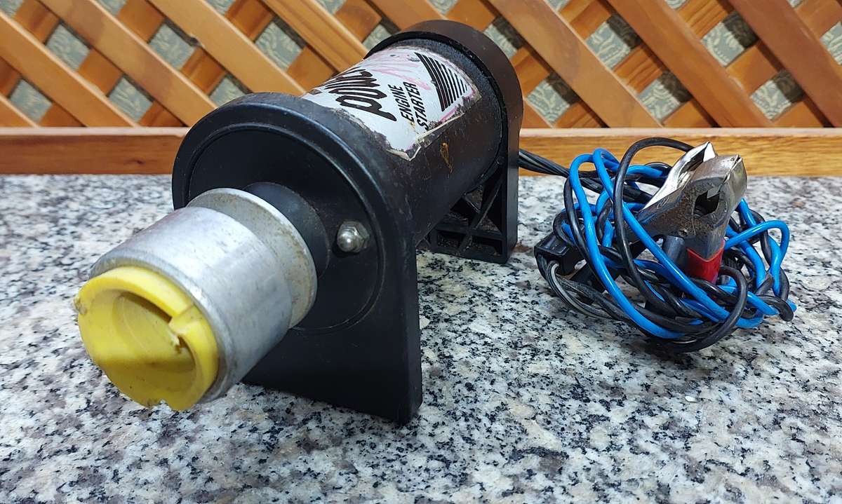 12 VOLT ELECTRIC STARTER MOTOR WITH HAND SWITCH  FOR MODEL AIRCRAFT