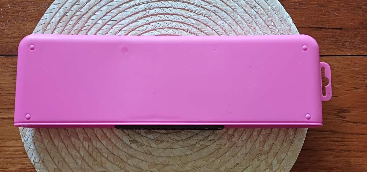 Plastic pencil case (pink)   11 X 34 X 4.5 CM