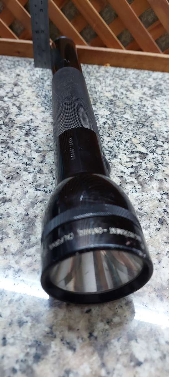 Maglite 4-Cell D Xenon Flashlight