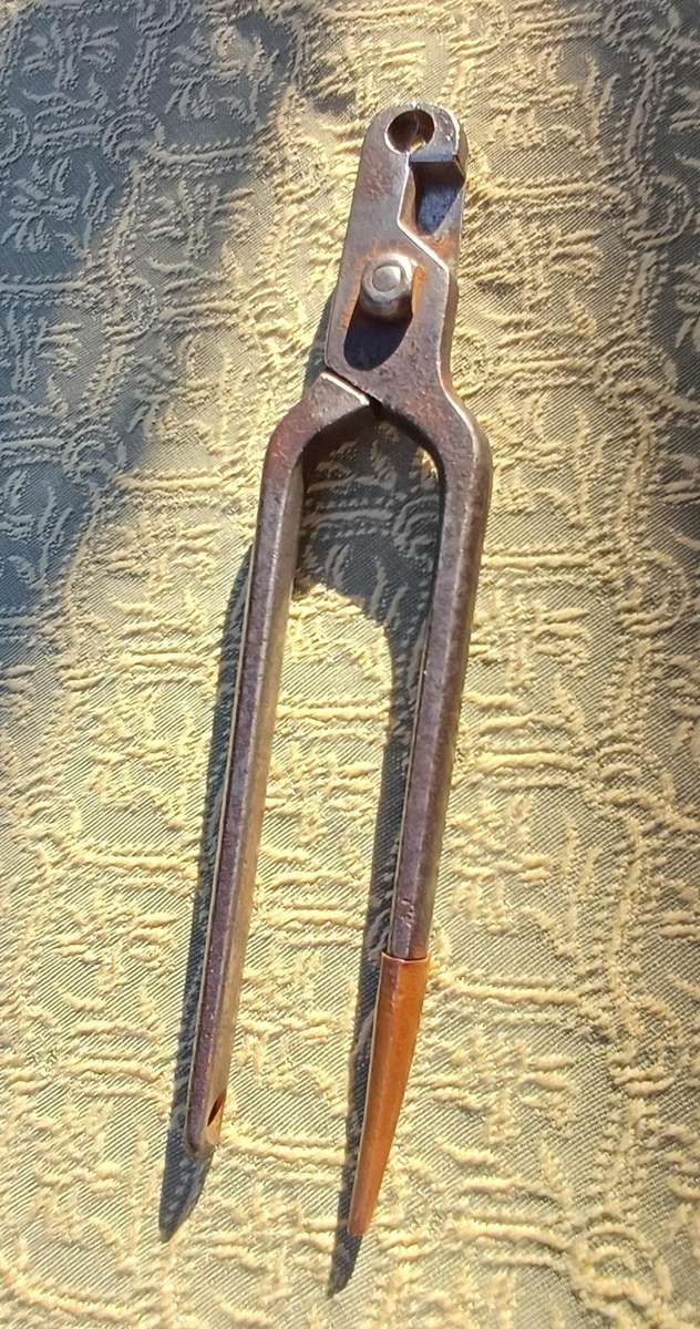 Civil WarEra Blacksmith Bullet Mold  Approx. 16cm (6)