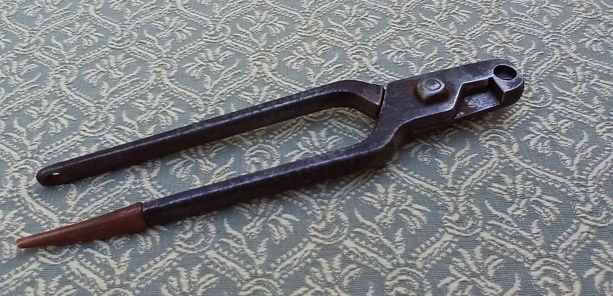 Civil WarEra Blacksmith Bullet Mold  Approx. 16cm (6)