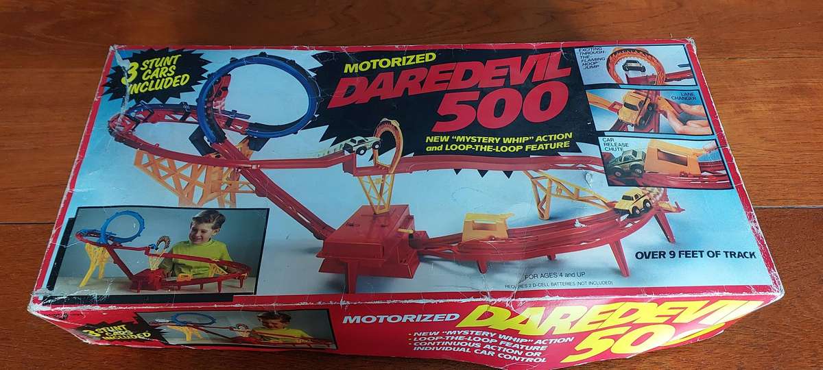 wow ... 1978 Daredevil 500 stunt car set