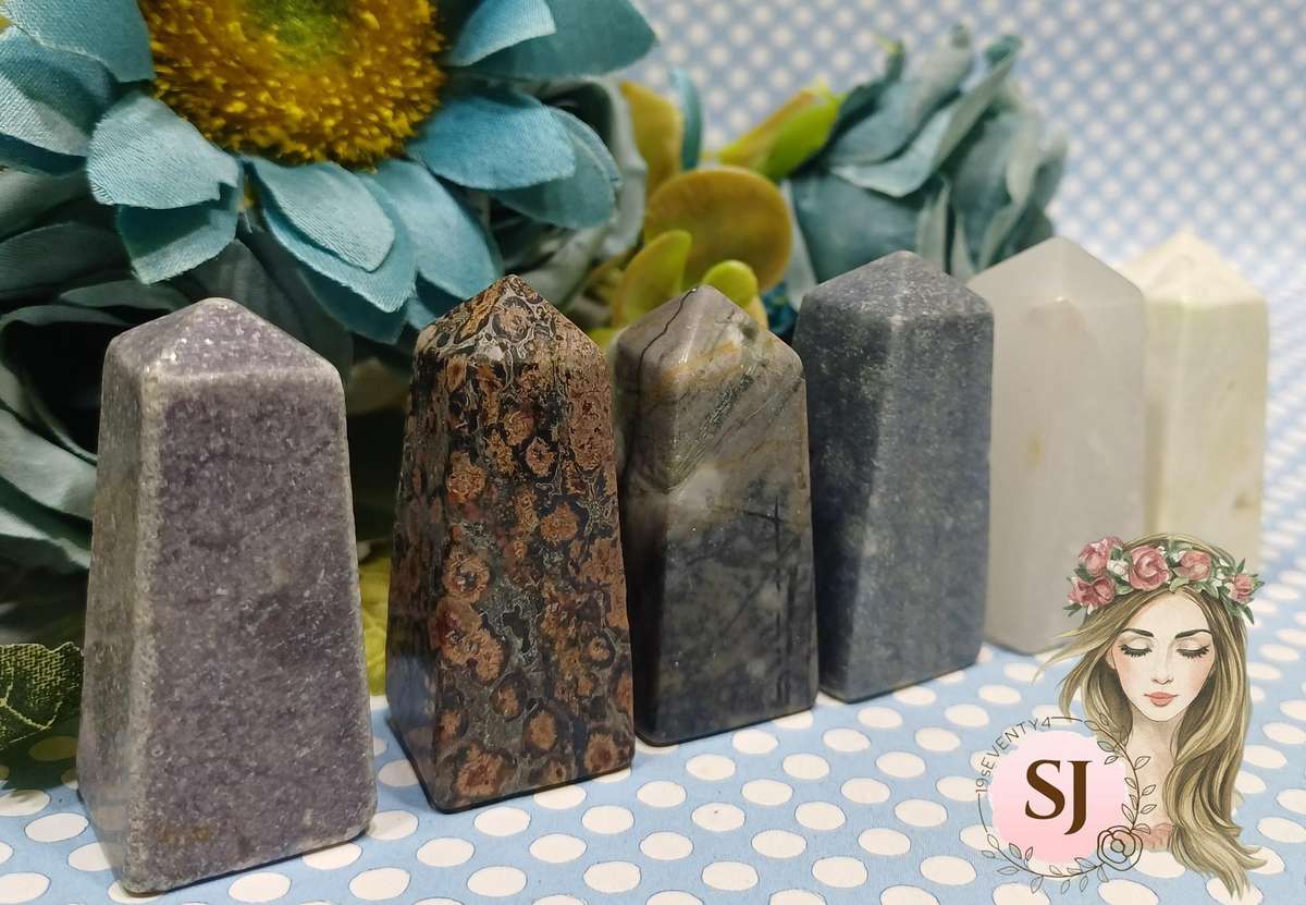 Set of 6 Crystal Pillars  Assorted Natural Stones (Approx. 2 x 2 x 4.5 cm Each) | 31 |