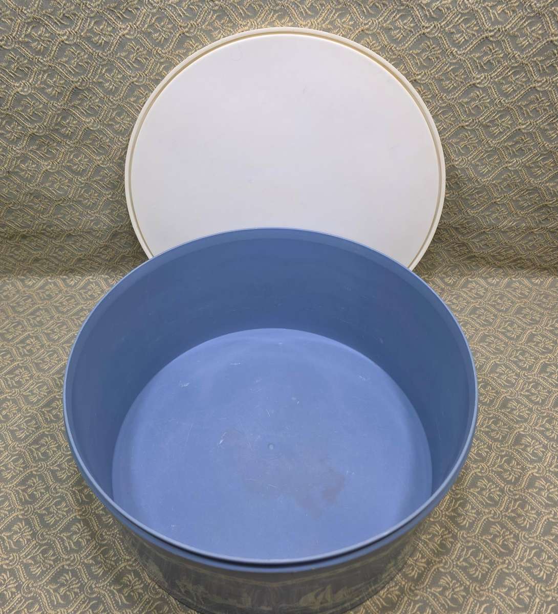 RIVIERA FOODS  BISCUIT CONTAINER