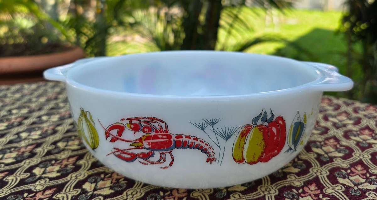 Stunning old Vintage Bowl