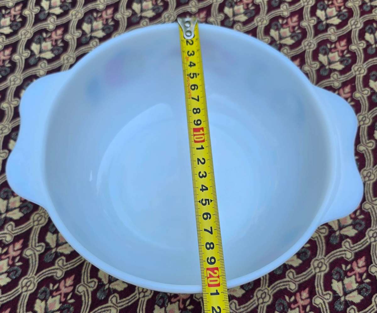 Stunning old Vintage Bowl