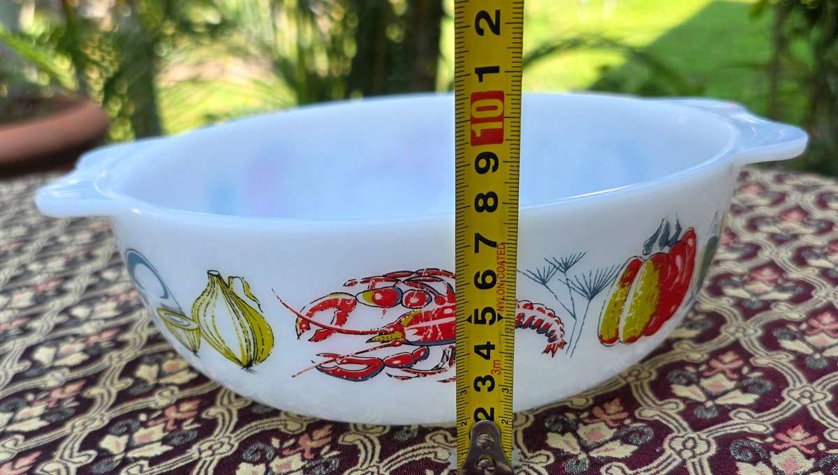 Stunning old Vintage Bowl