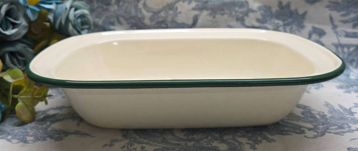 ENAMEL PIE DISH | HOME | KITCHEN |