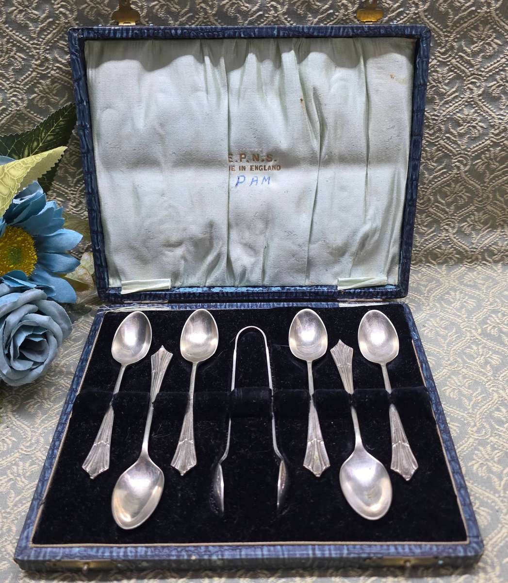 Vintage Boxed Set Spoons