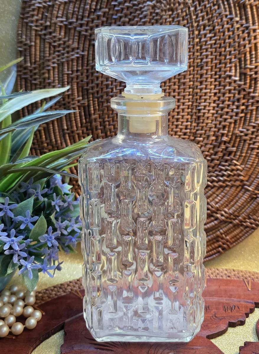 VINTAGE PERFUME BOTTLE | DECANTER | 1970'S |
