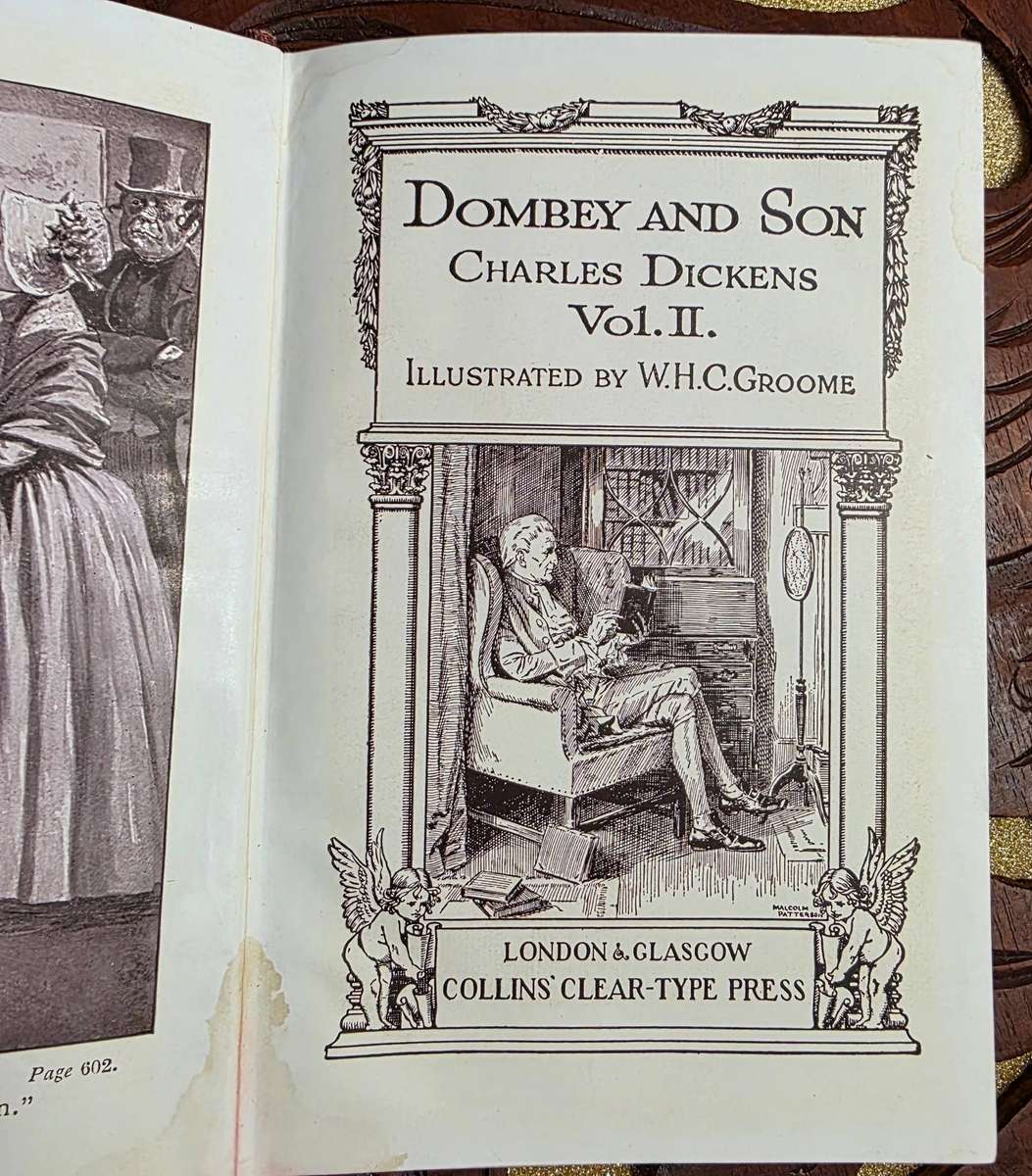 SET OF VINTAGE BOOKS | DECOR | READING |