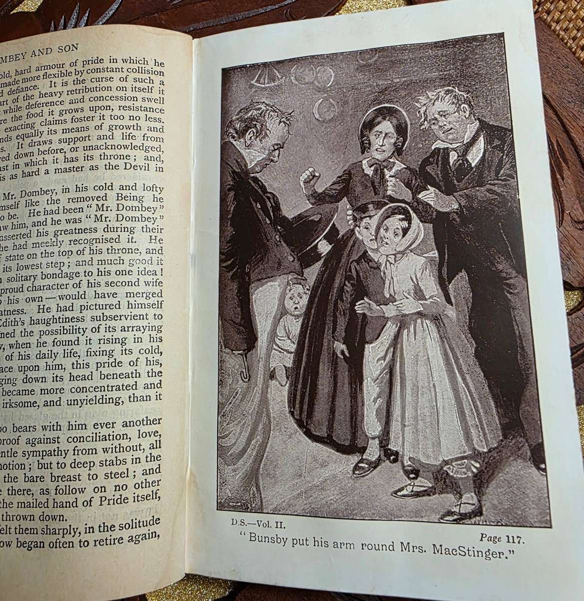 SET OF VINTAGE BOOKS | DECOR | READING |