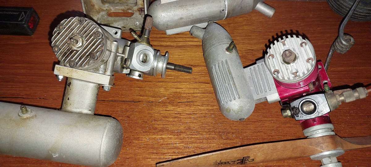 Bulk load of vintage radio controled aircraft goods