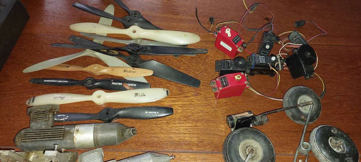 Bulk load of vintage radio controled aircraft goods