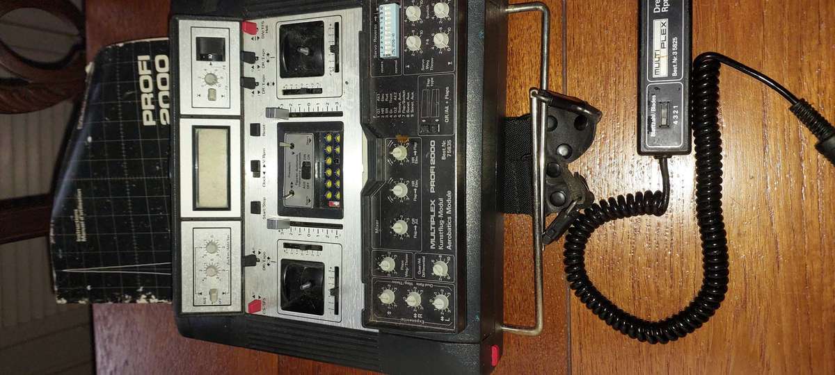 Bulk load of vintage radio controled aircraft goods