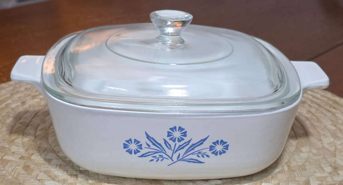 CORNING WARE BOWL WITH LID