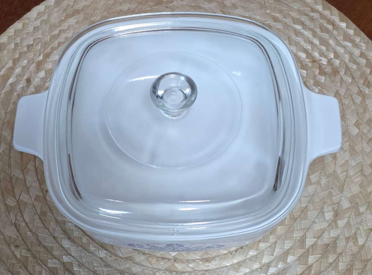 CORNING WARE BOWL WITH LID