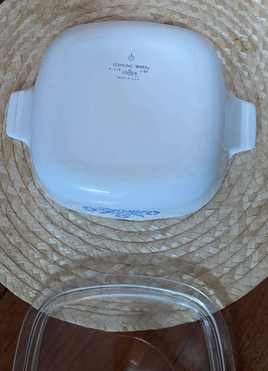 CORNING WARE BOWL WITH LID
