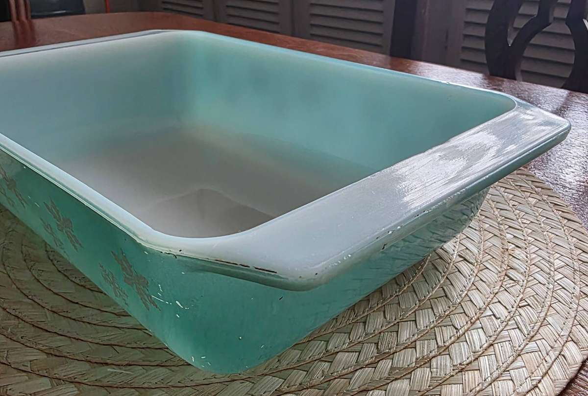 Pyrex Vintage Turquoise Snowflake Casserole Dish