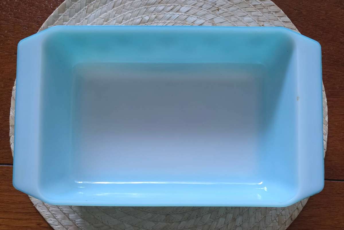 Pyrex Vintage Turquoise Snowflake Casserole Dish