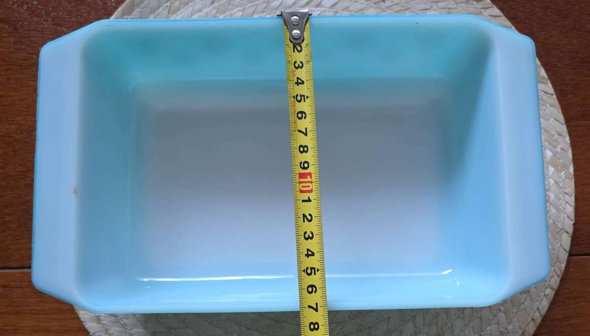 Pyrex Vintage Turquoise Snowflake Casserole Dish