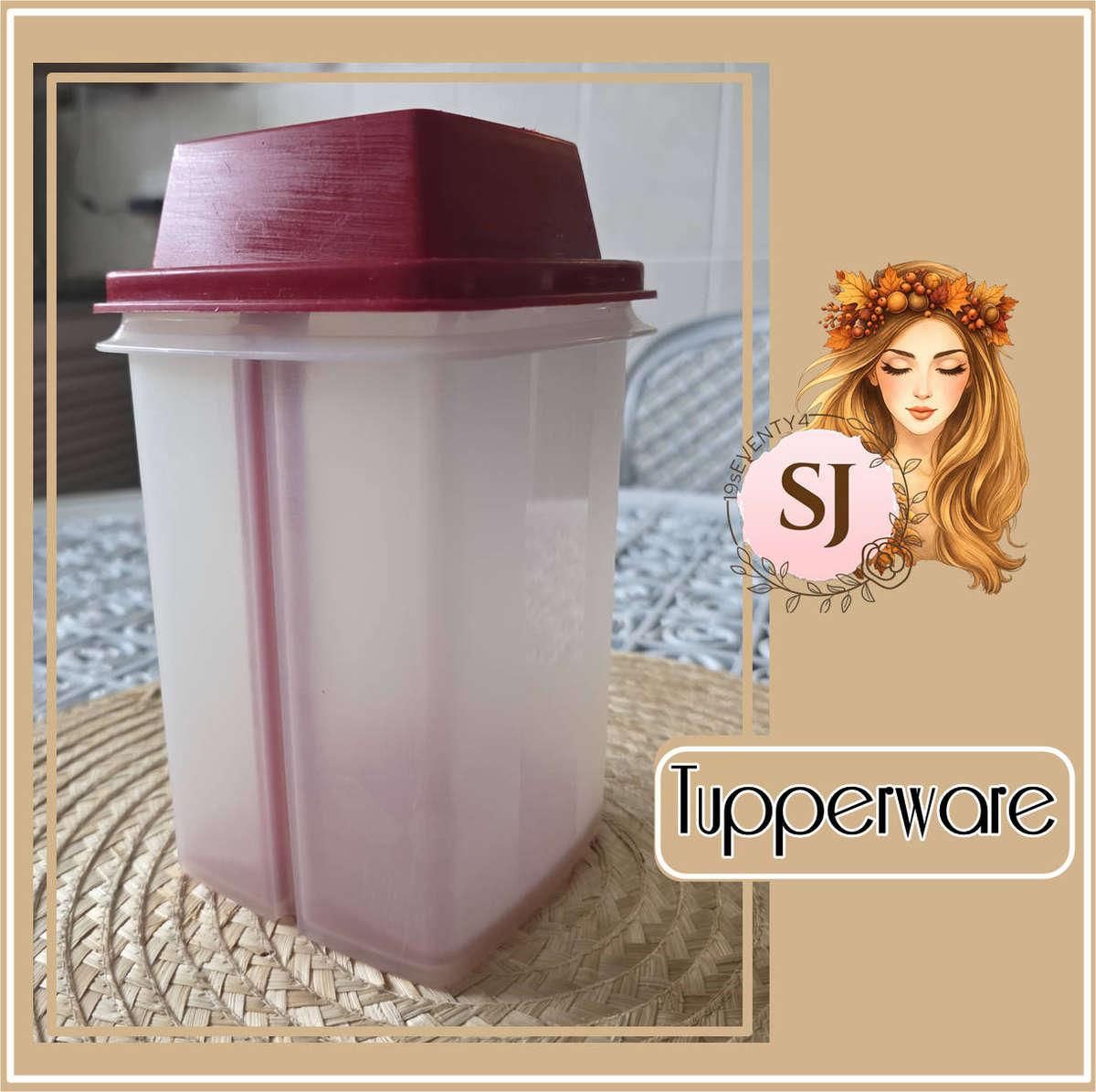 Vintage Tupperware Pick-A-Deli container