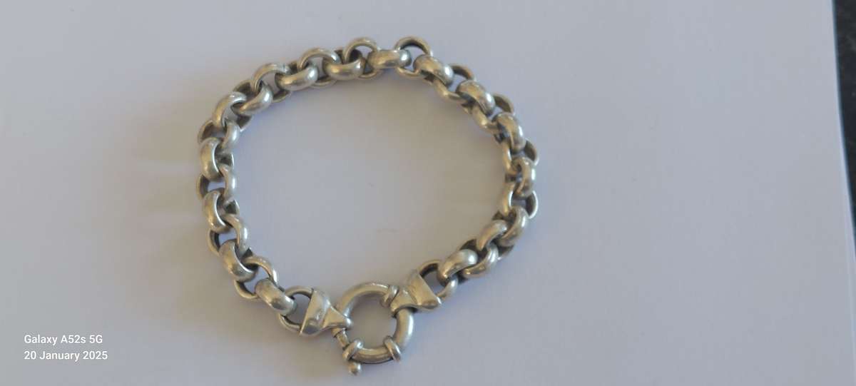 Wow chunky sterling silver hooplink bracelet with signoretti clasp 25.7g