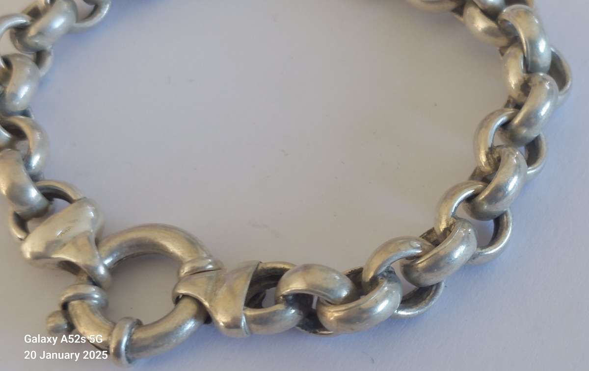Wow chunky sterling silver hooplink bracelet with signoretti clasp 25.7g