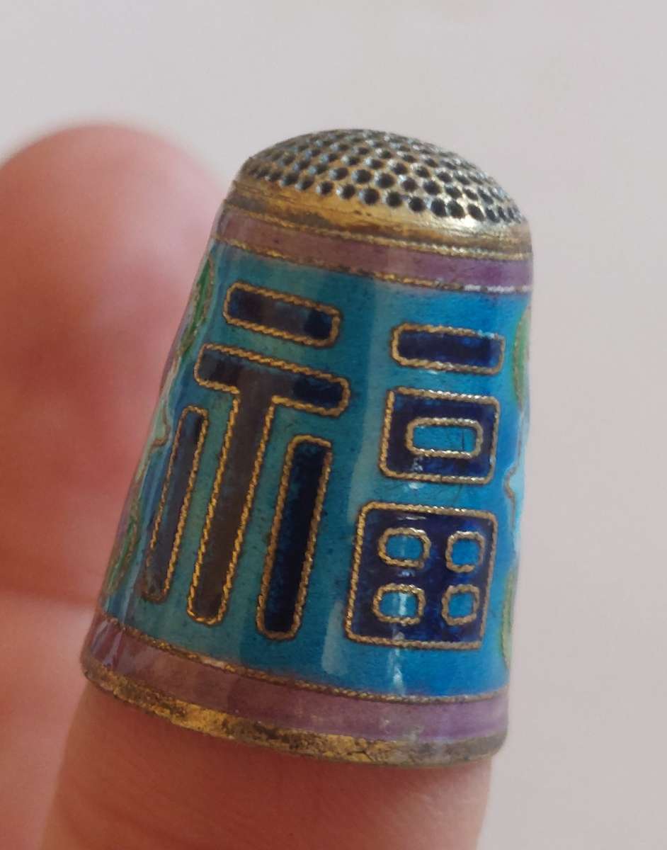 Amazing early 20th century Chinese enamel gilt sterling silver thimble 6.9g