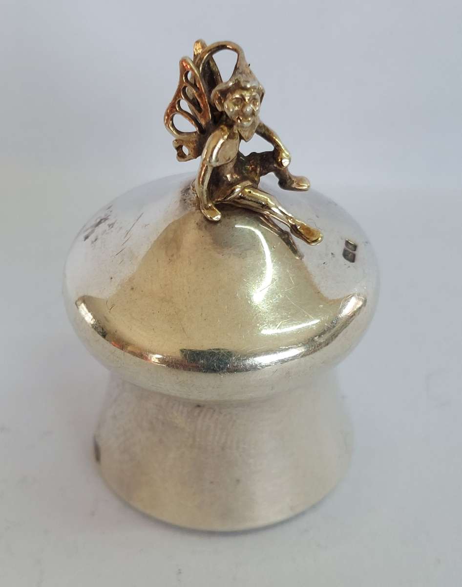 Amazing!! 1998 Carr's of Sheffield sterling silver tooth fairy 1st tooth box 18.6g Value R2950